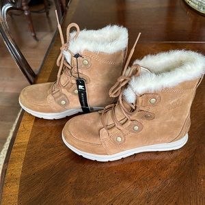 Sorel Women's Explorer II Joan Faux Fur Waterproof Boot Velvet Tan, Fawn size 6